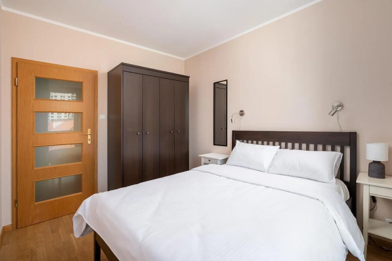 وارسو Wola Rogalinska Comfort Apartment 0*,  بولندا